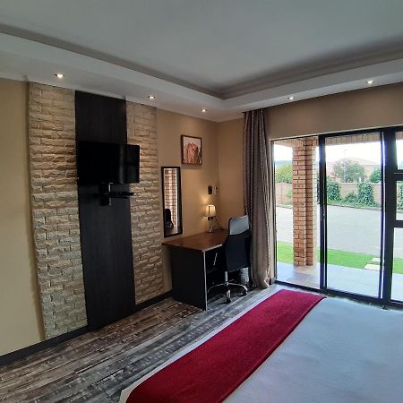 Citystay Ladybrand Екстер'єр фото