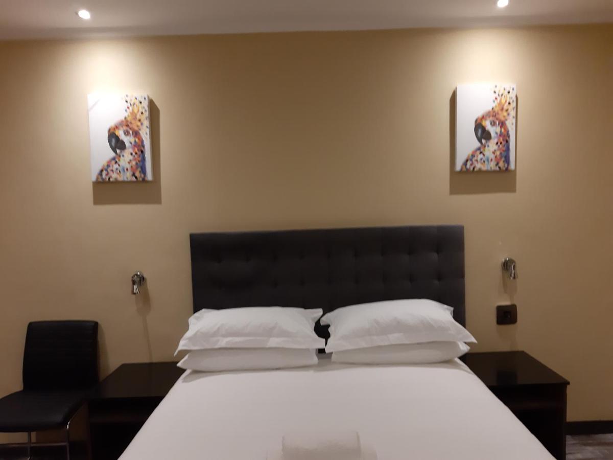 Citystay Ladybrand Екстер'єр фото