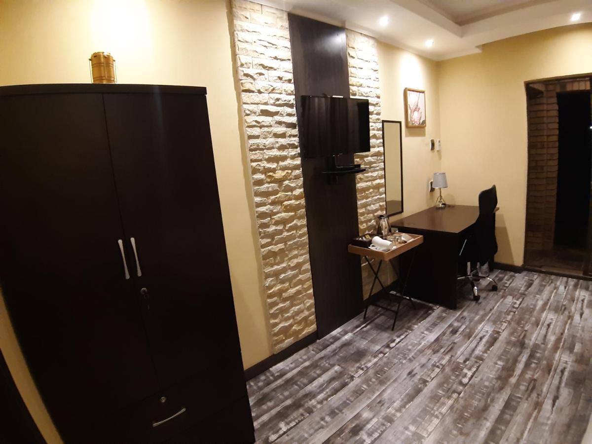 Citystay Ladybrand Екстер'єр фото