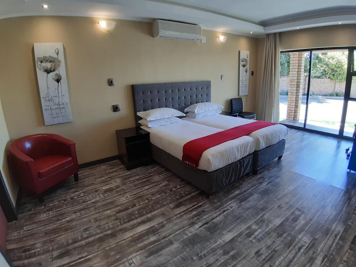 Citystay Ladybrand Екстер'єр фото