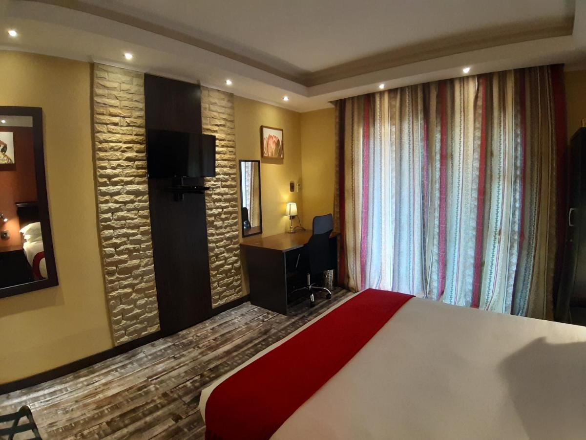 Citystay Ladybrand Екстер'єр фото