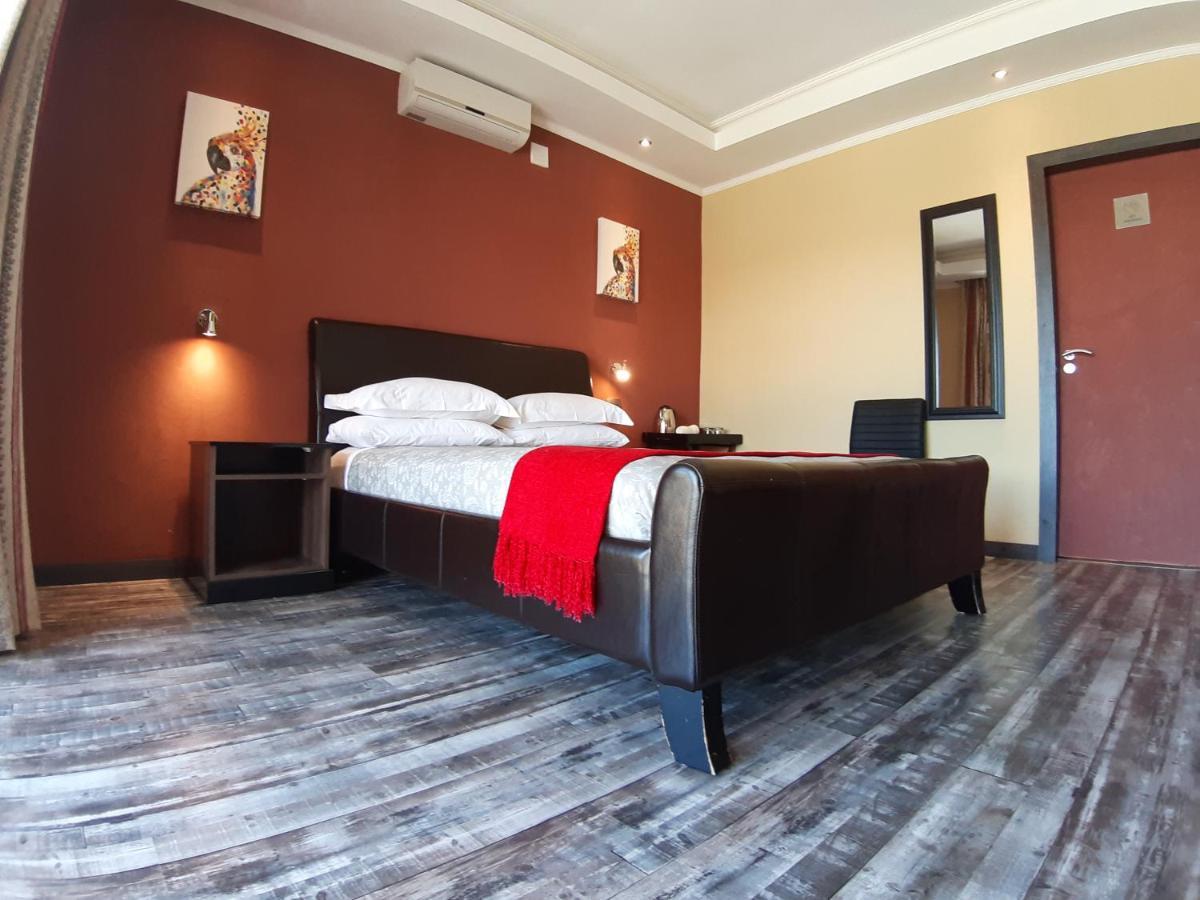 Citystay Ladybrand Екстер'єр фото